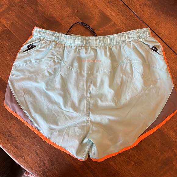 Brooks Athletic Shorts Size Medium Aqua & Orange - Picture 6 of 9